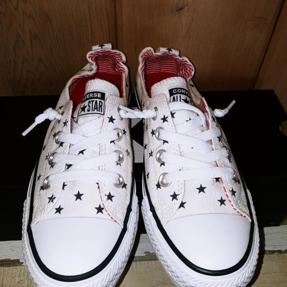 NWT Only 1 Left - Picture 3 of 4